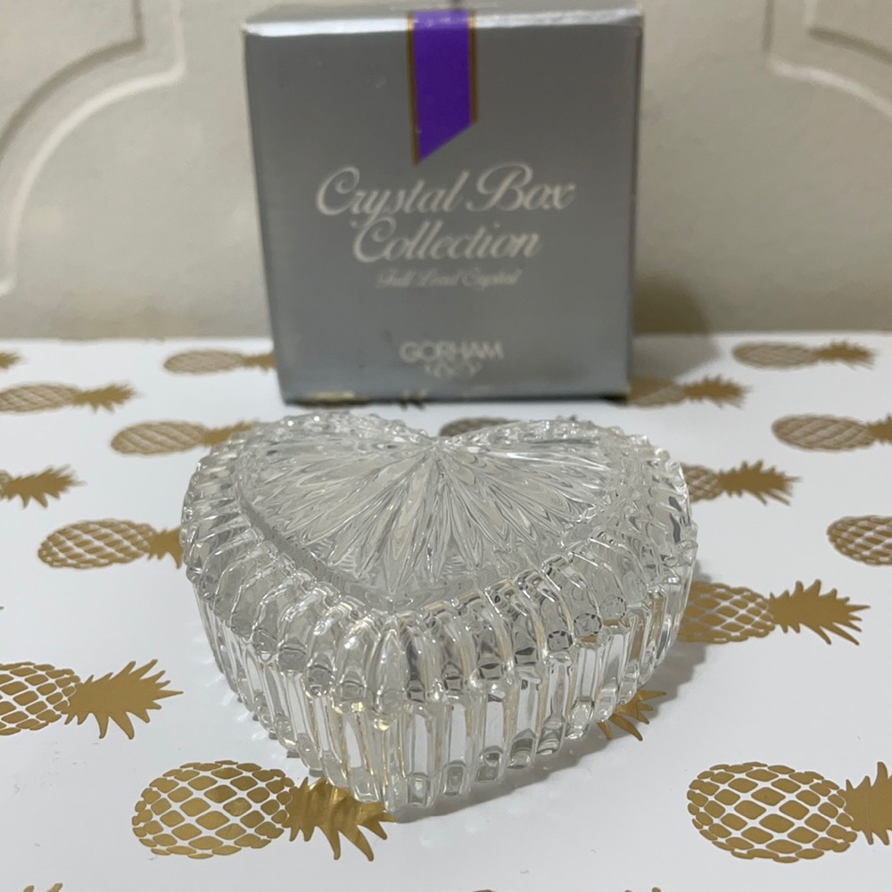 CRYSTAL HEART BOX
